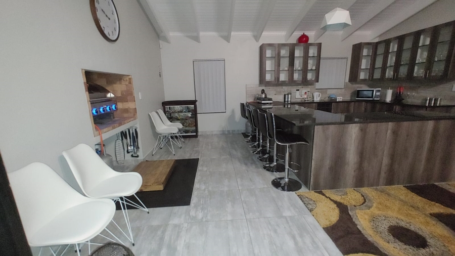 3 Bedroom Property for Sale in Myburgh Park Western Cape